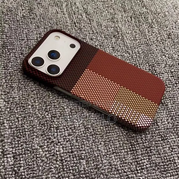 Carbon Fiber Case · Photo 1