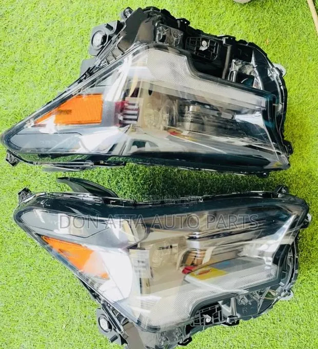 Toyota Tacoma 2024 Normal Headlights Available! Autoparts Bodø · Photo 1
