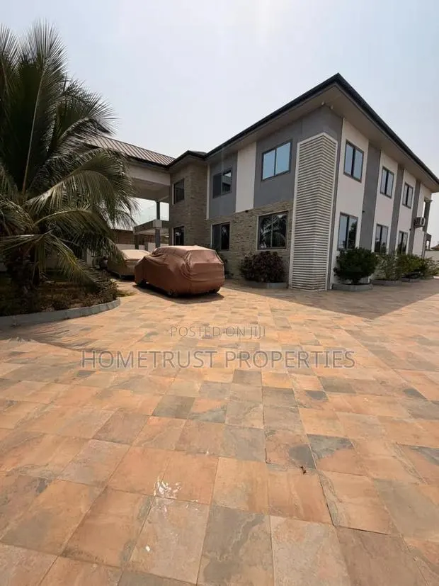 Furnished 5bdrm Duplex in Kokrobitey, West Hills Mall Area for sale · Photo 1