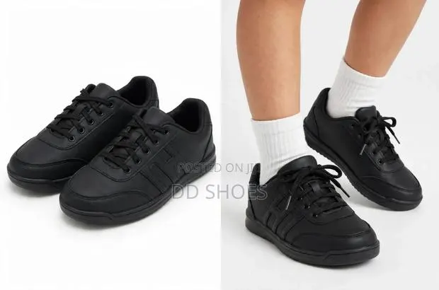 Kids Black School Shoes · Photo 1