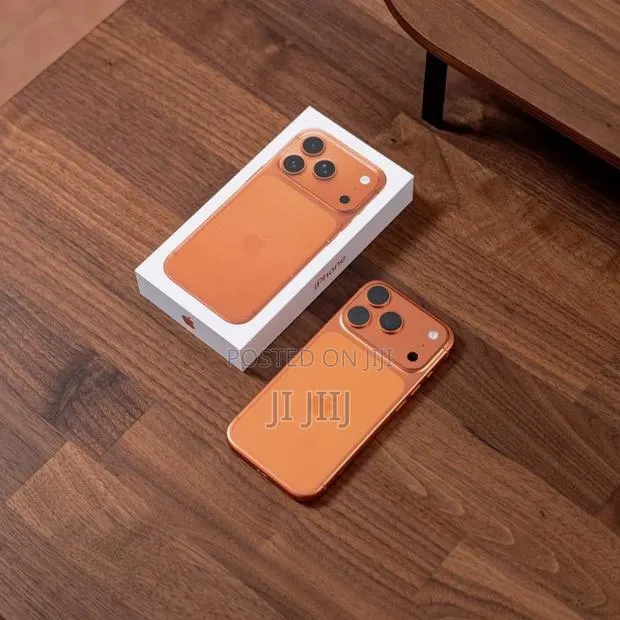 Apple iPhone 17 Pro 512 GB Orange · Photo 1