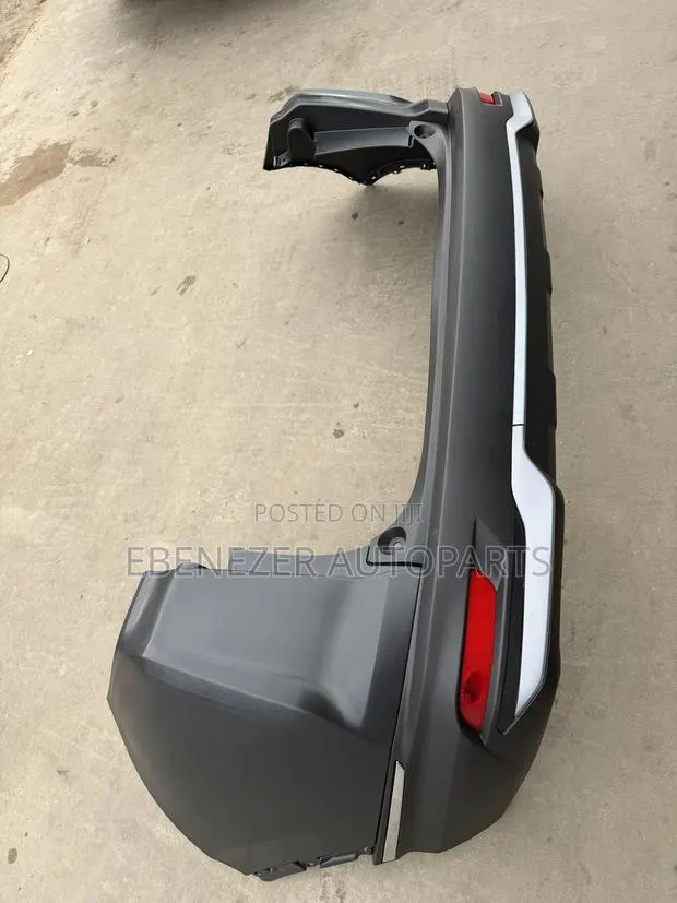 Honda CRV Cr-v Rear Back Bumper Complete 2019 2020 2021 2022 · Photo 1