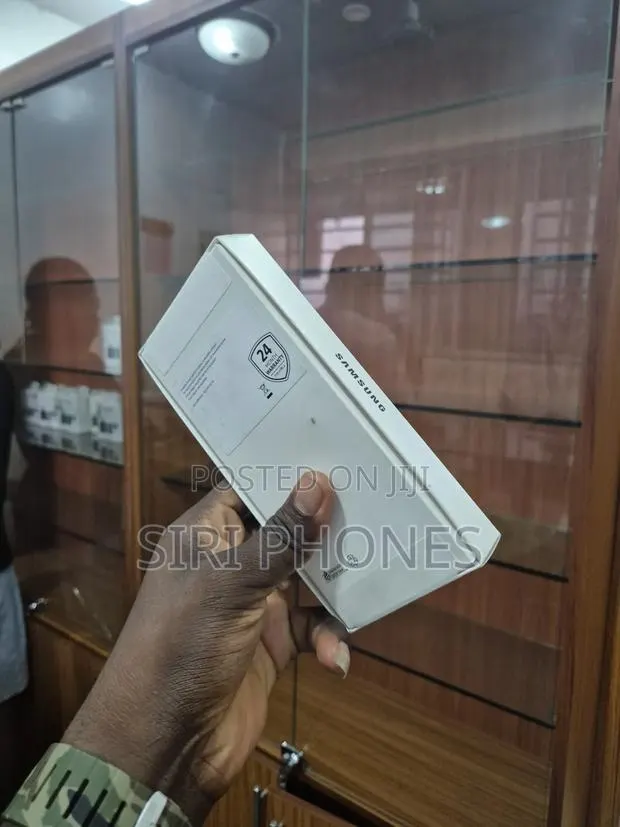 New Samsung Galaxy A07 4G 128 GB Black · Photo 1