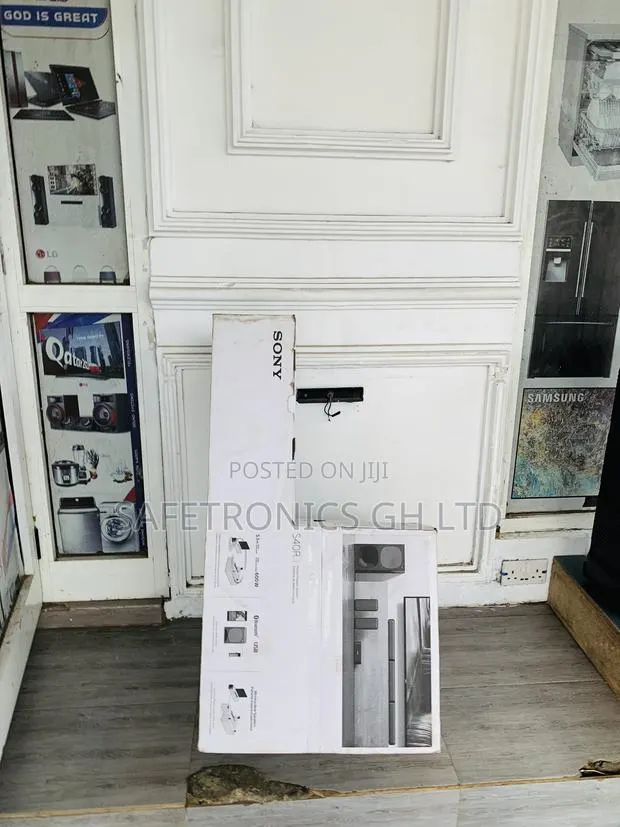 Brand New Sony 600w 5.1 Ch Home Cinema Sound Bar System – Ht-S40r · Photo 1