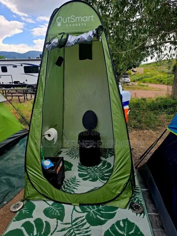 Outdoor Bath Tent · Photo 1