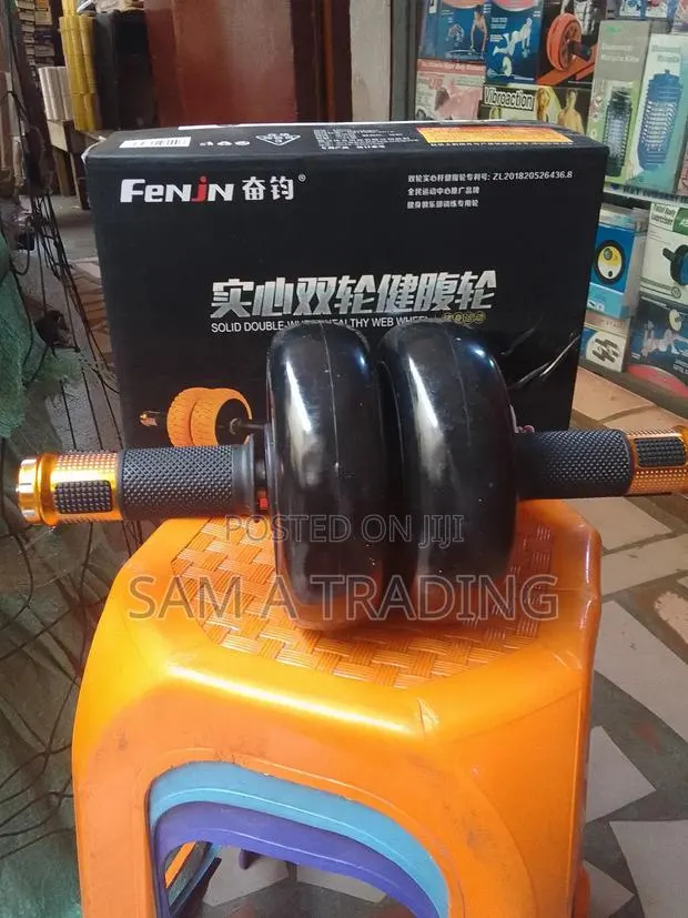 Ab Roller With Solid Double Wheel · Photo 1