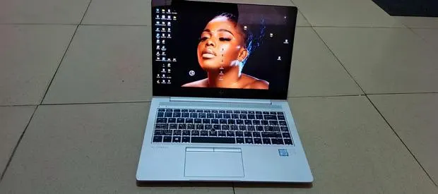 Laptop HP EliteBook 840 G5 16GB Intel Core i5 SSD 512GB · Photo 1