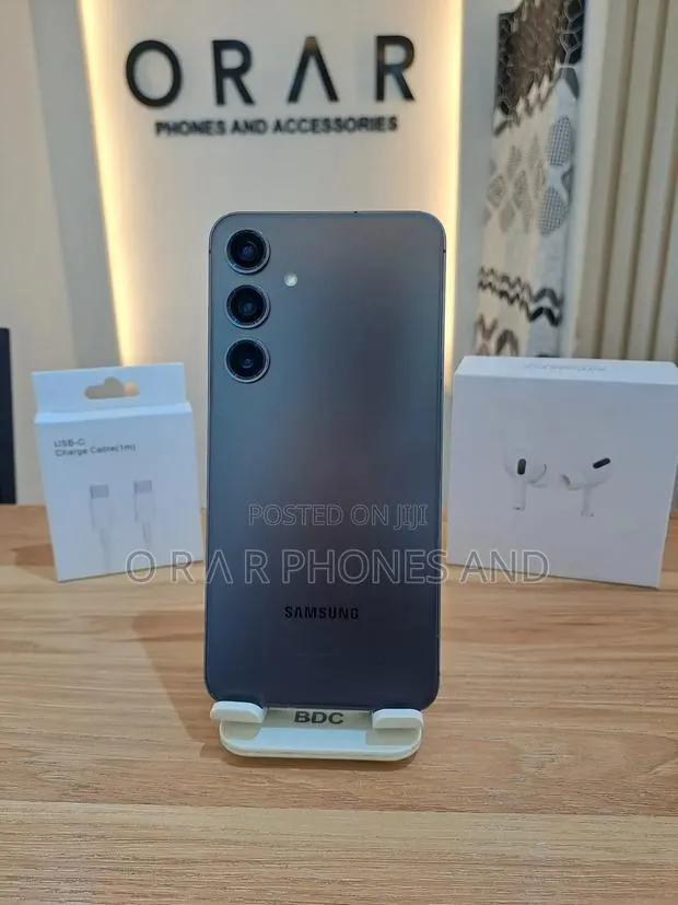 Samsung Galaxy S24 Plus 512 GB Gray · Photo 1