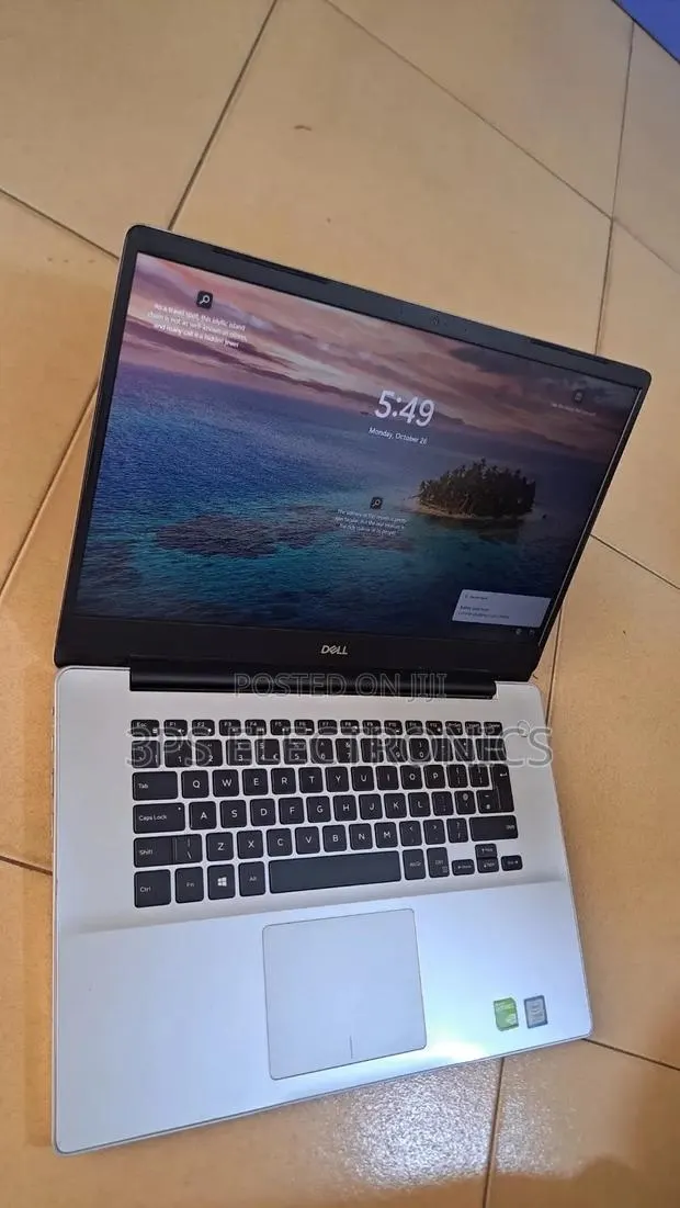 Laptop Dell Inspiron 15 5580 16GB Intel Core i5 SSD 256GB · Photo 1