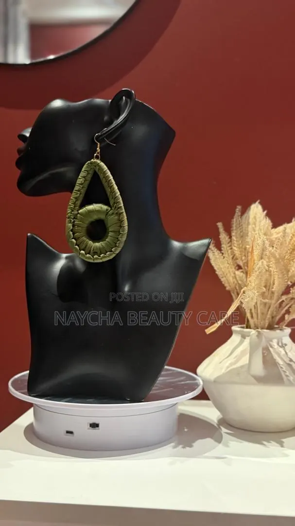 Rattan Earring · Photo 1