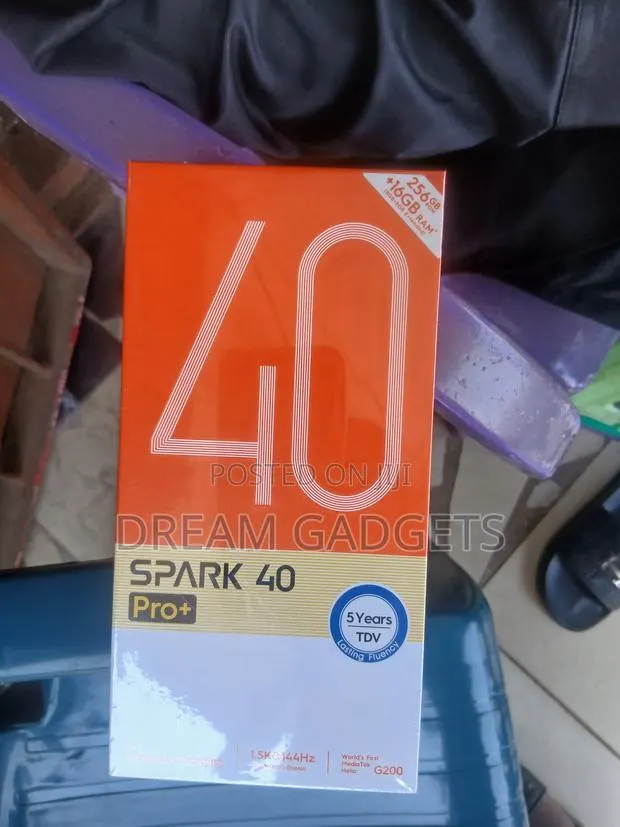 New Tecno Spark 40 Pro+ 256 GB Black · Photo 1