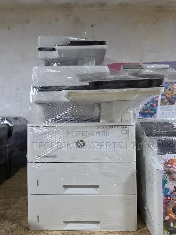 HP Laserjet Managed MFP M527m · Photo 1