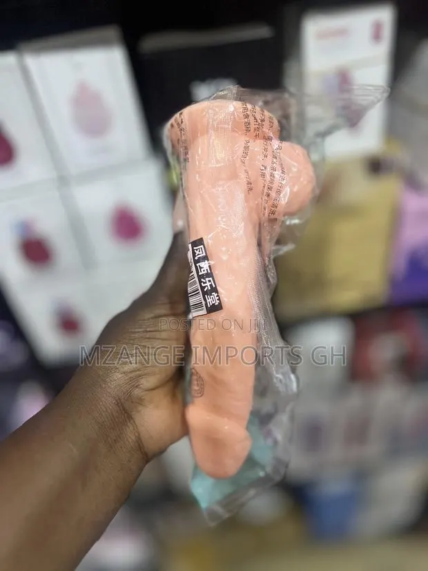 7inch Vibrating and Non Vibrating Dildo Sex Toys · Photo 1