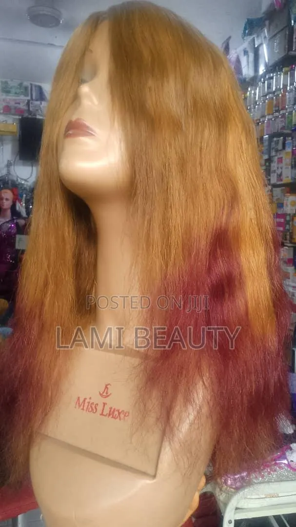 Vietnam Bond and Burgundy Quality Human Hair · Photo 1
