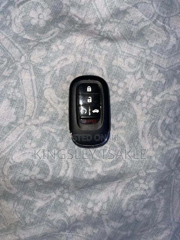 Used Honda Civic Smart Key Remote – Lock, Unlock & Trunk Release · Photo 1