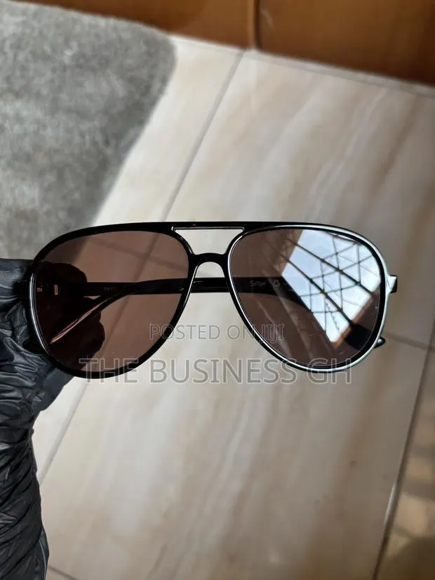 Tarni Aviator Sunglasses · Photo 1
