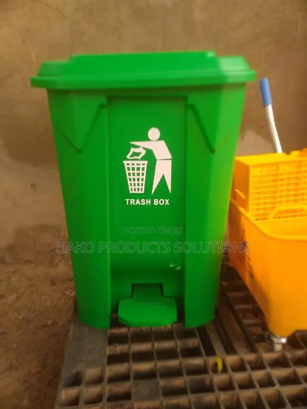 50L Foreign Pedal Dustbin (50 Litres) · Photo 1