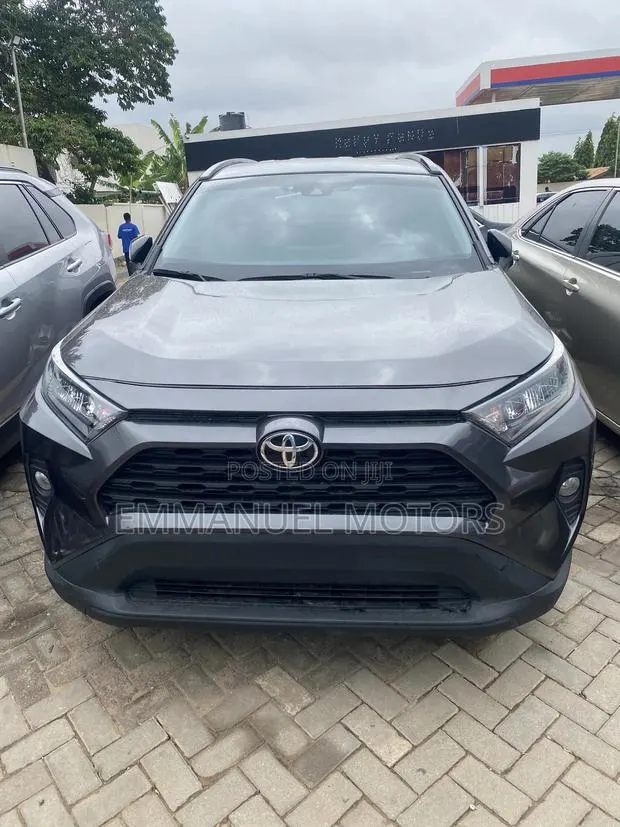 Toyota RAV4 2022 Black