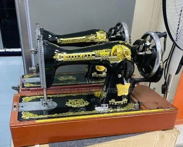 Butterfly Sewing Machine · Photo 1