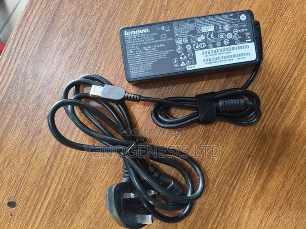 Lenovo Thinkpad Usb Charger 20v · Photo 1