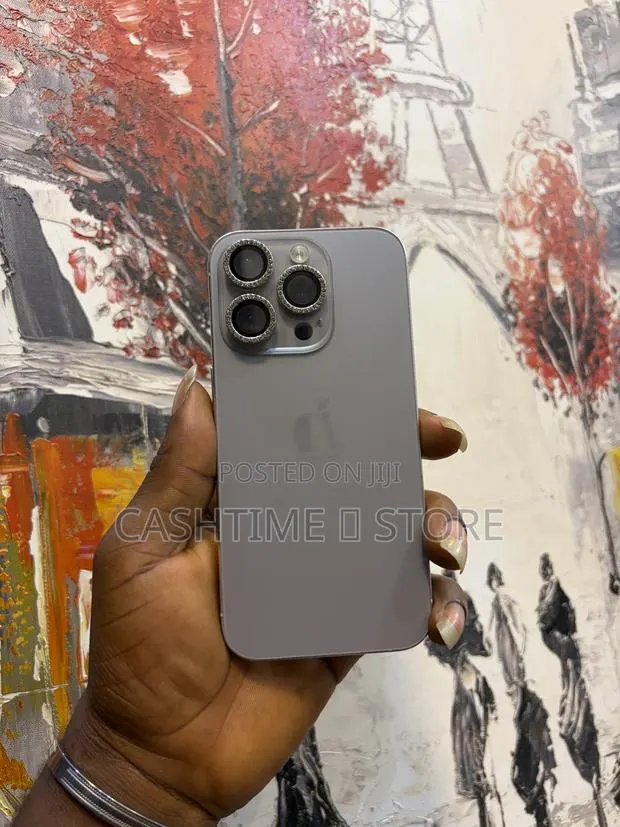Apple iPhone 15 Pro 128 GB Silver · Photo 1