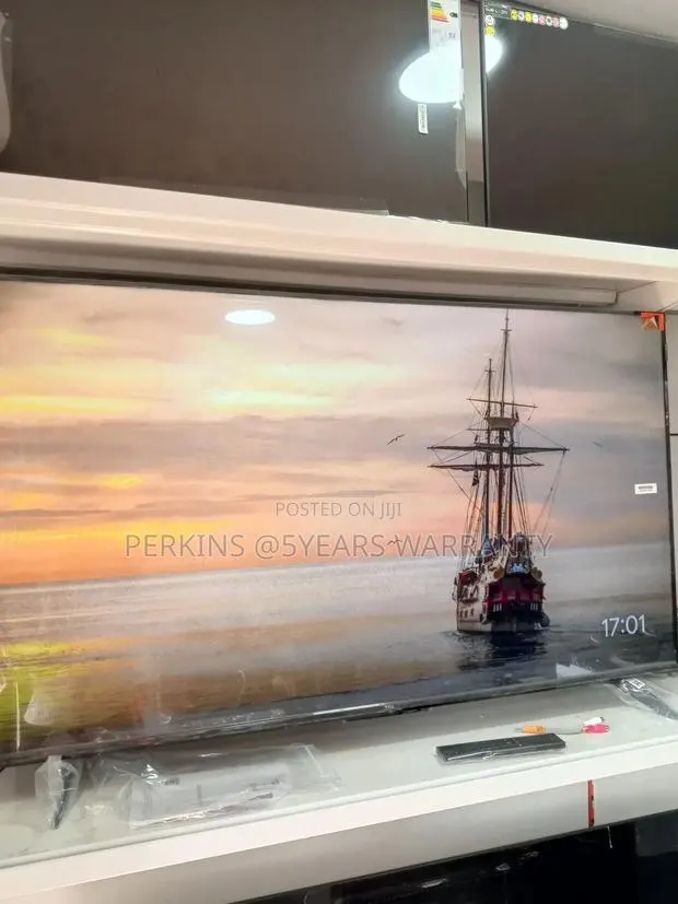 Uhd Smart Android 43 Inches Smart Tv · Photo 1