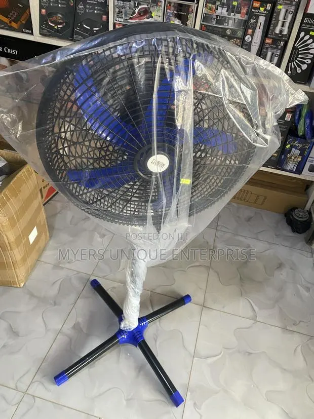 18" Electric Standing Fan With Stable Base · Photo 1