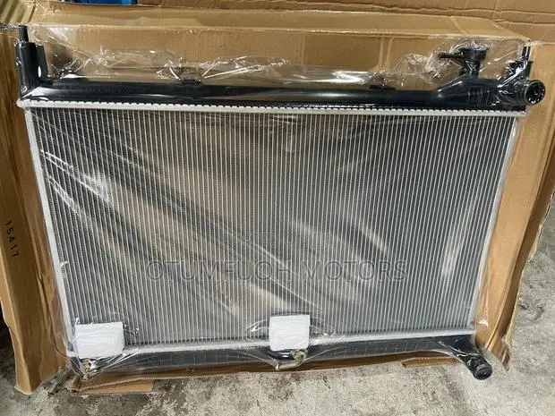 Nissan Murano 2016 2017 2018 Radiator (Water Tank) · Photo 1