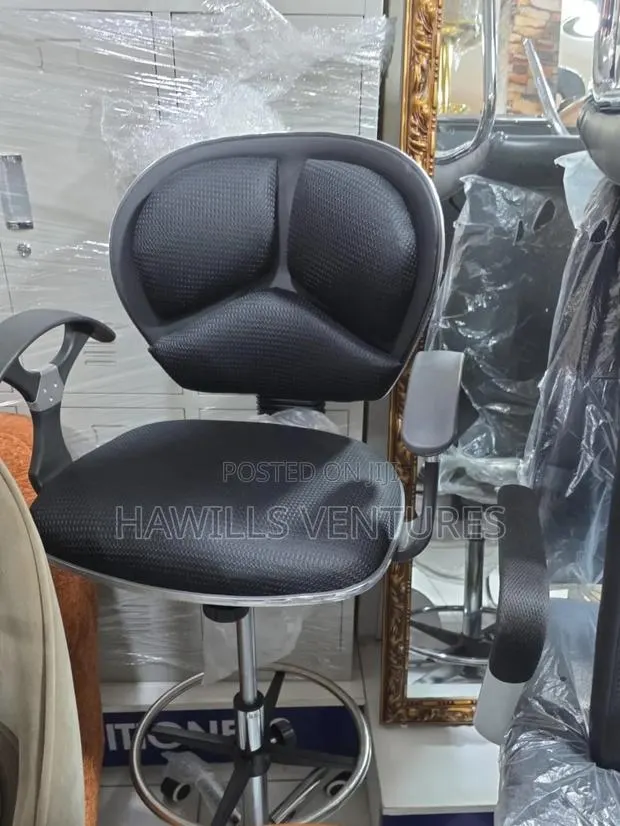 Zenith Black Counter Chair · Photo 1
