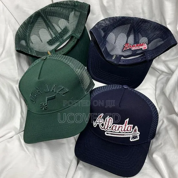 High Quality Unisex Caps · Photo 1