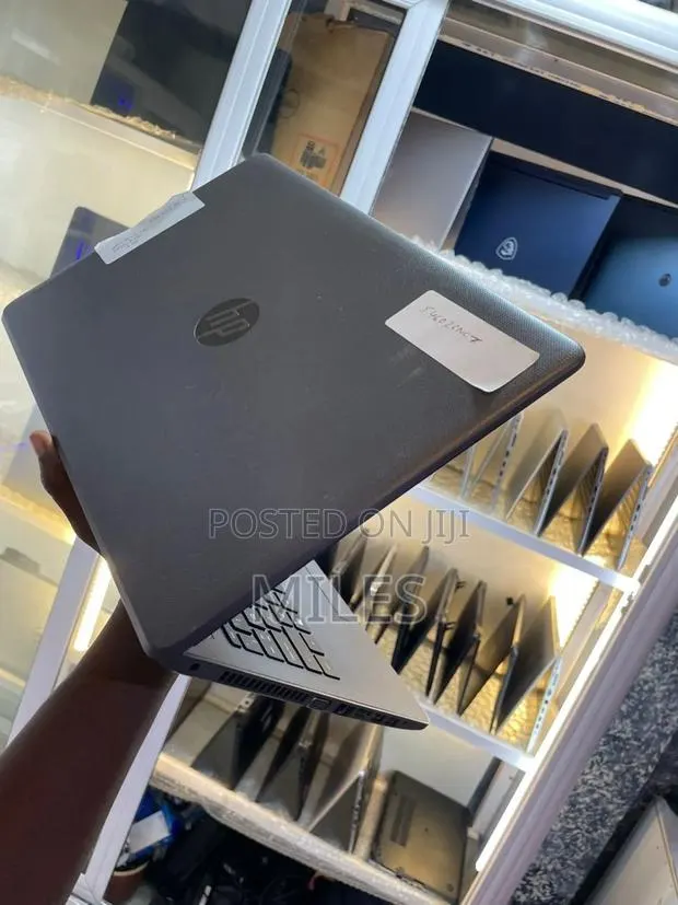 Laptop HP 15 4GB Intel Core i5 HDD 512GB · Photo 1