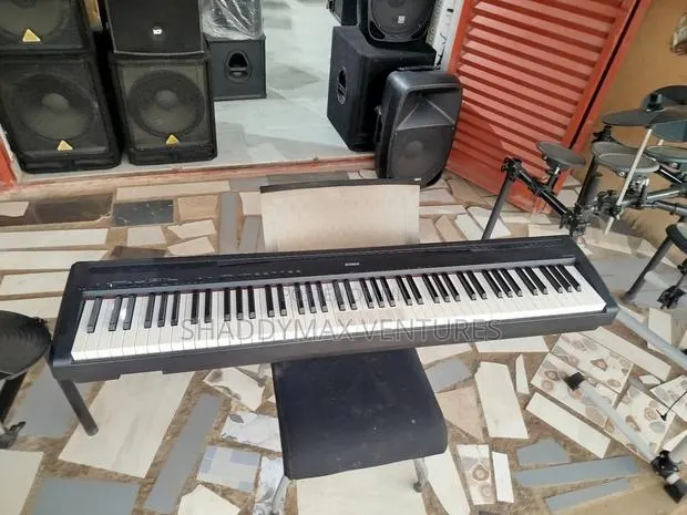 Yamaha Digital Piano P-95 · Photo 1