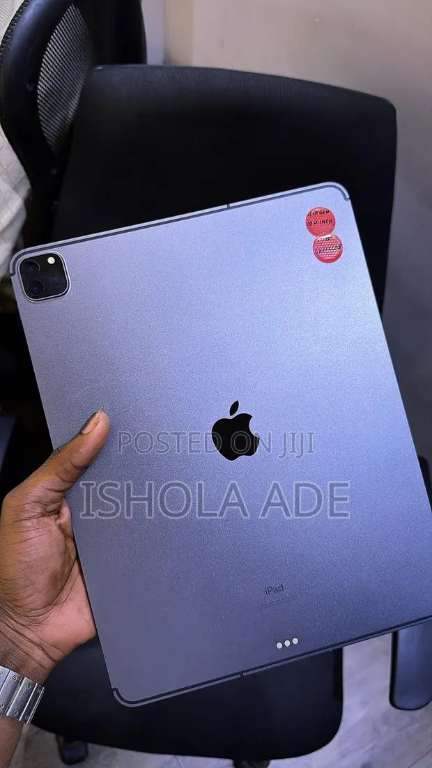 Apple iPad Pro 12.9 (2022) 1 TB · Photo 1