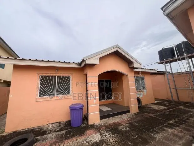 3bdrm Apartment in Dansoman for rent · Photo 1