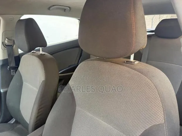 Hyundai Accent 2014 Green · Photo 1