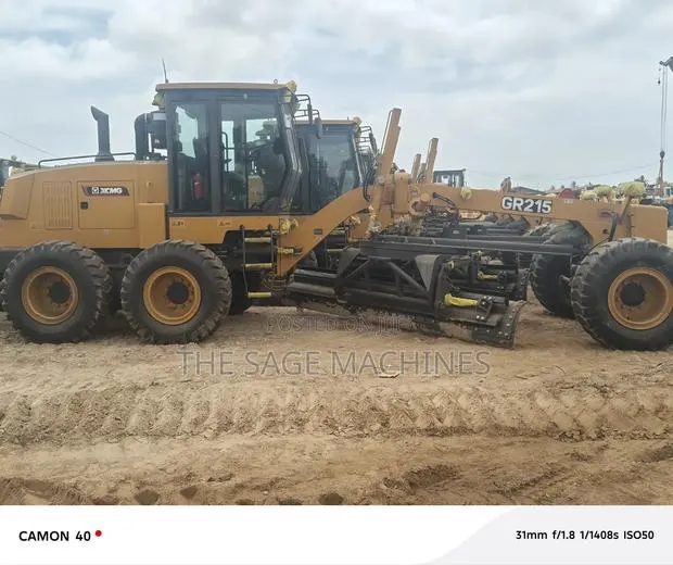 Brand XCMG Grader 215 for Sale · Photo 1