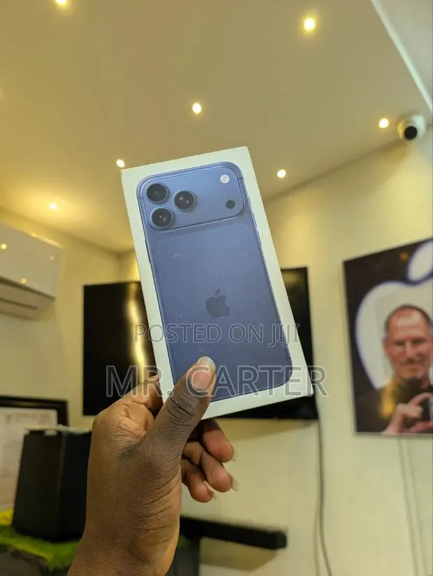 New Apple iPhone 17 Pro Max 1 TB Blue · Photo 1