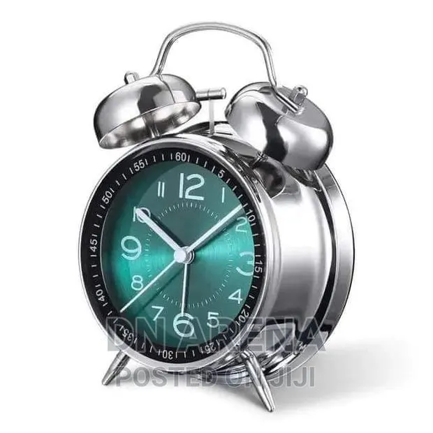 Retro Alarm Clock · Photo 1