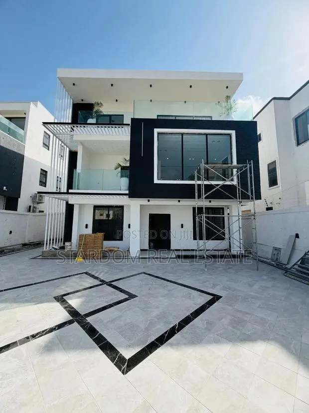 5bdrm Duplex in East Legon Hills, Boundary Road Area for sale · Photo 1