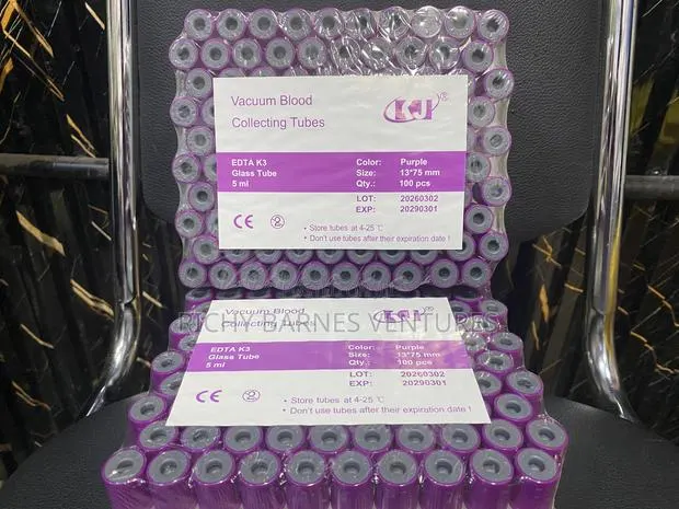 Vacuum Blood Colleting Tubes (EDTA) · Photo 1