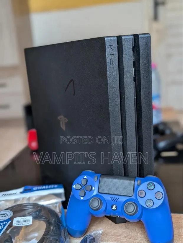 PS4 PRO 1TB Jailbroken (14 Games) · Photo 1