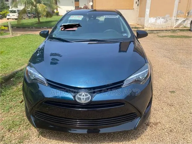 Toyota Corolla LE (1.8L 4cyl 2A) 2019 Blue · Photo 1