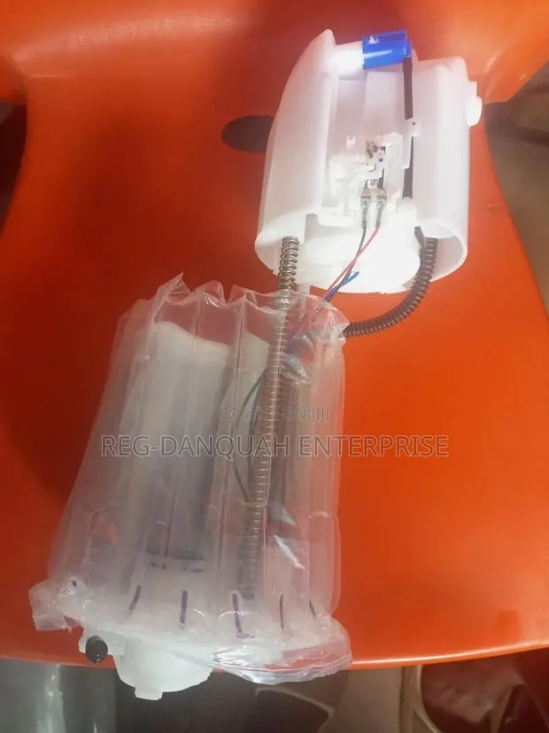 Toyota Vitz Fuel Pump · Photo 1