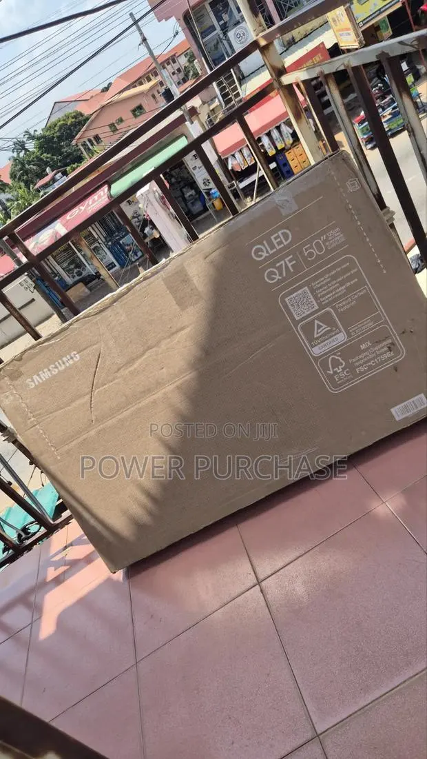 Perfect Samsung Qled 50inches T.V. · Photo 1