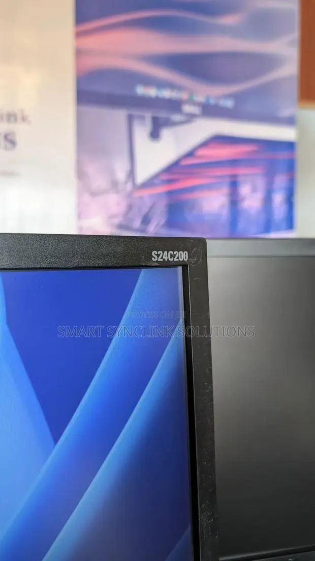 24" Samsung Monitor, Full HD · Photo 3
