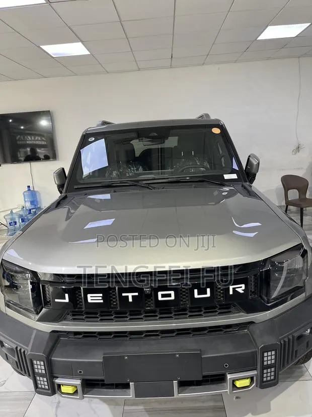 New Jetour T2 1.5 Hybrid AWD 2024 Silver · Photo 1
