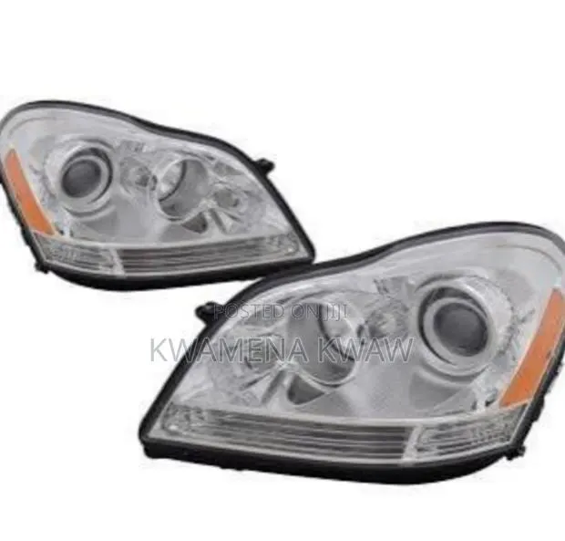 Mercedes Benz GL 450 and 550 HeadlightS · Photo 1