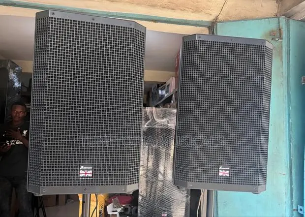 Studiomaster Vortex 15a Active Pa Speaker(1pair) · Photo 1