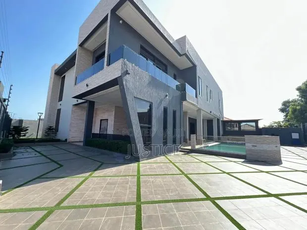 5bdrm House in East Airport for sale · Photo 1