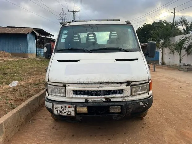 Iveco Daily 2005 White · Photo 1